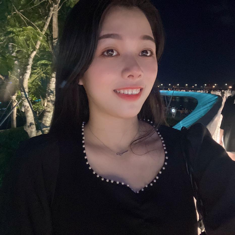 摆烂老板娘