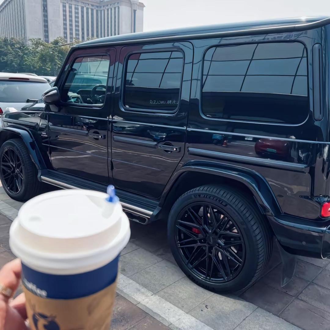 一个开车的🚗