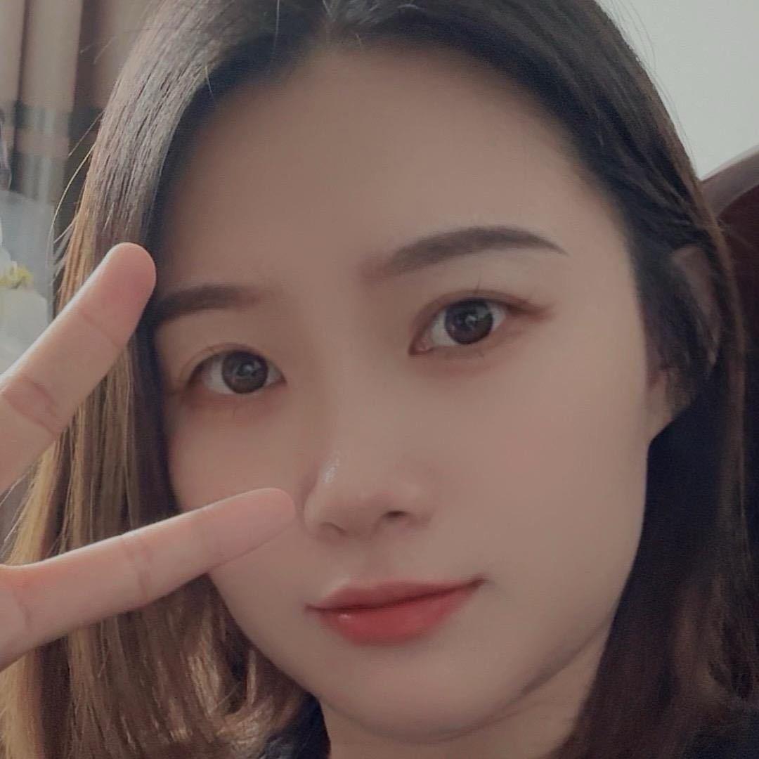 婷婷．