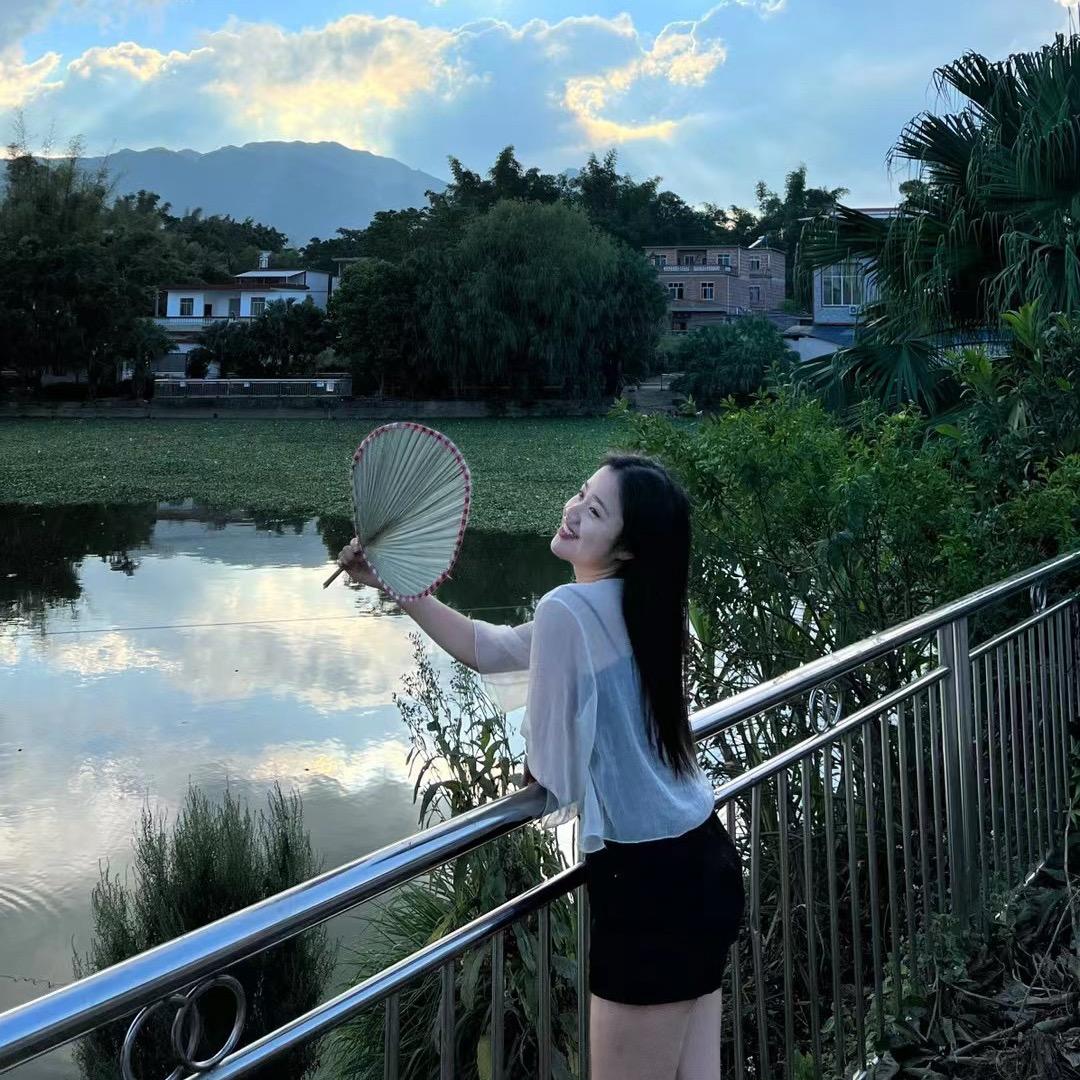 原来是钟老师呀☺️