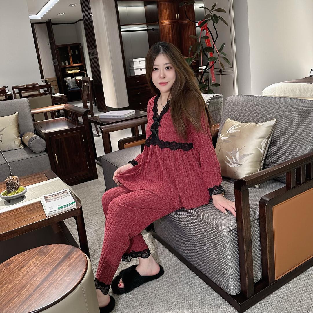 靓靓睡衣店