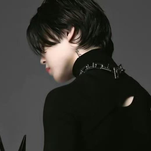 𝐬𝐨𝐦𝐢𝐧𝐞𝐯𝐞𝐧