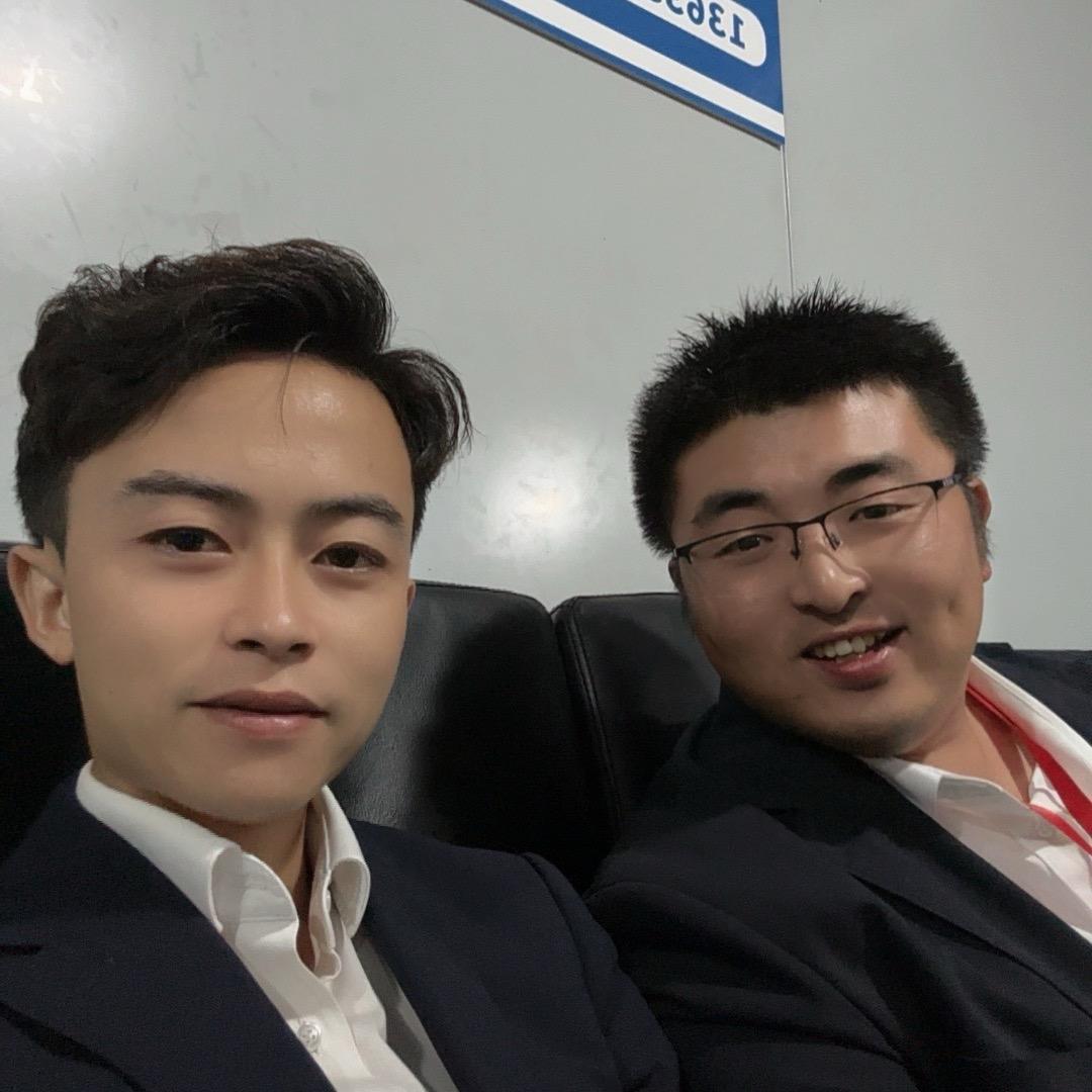 竞松汽车成都店  胖娃