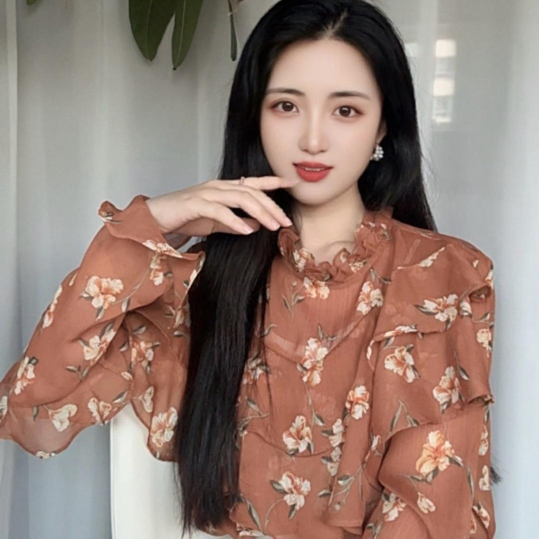 D·LIN小姐
