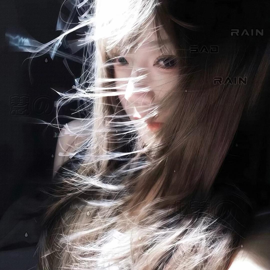 灰色