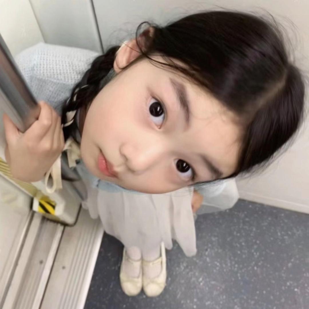 彩虹琪wink^头像