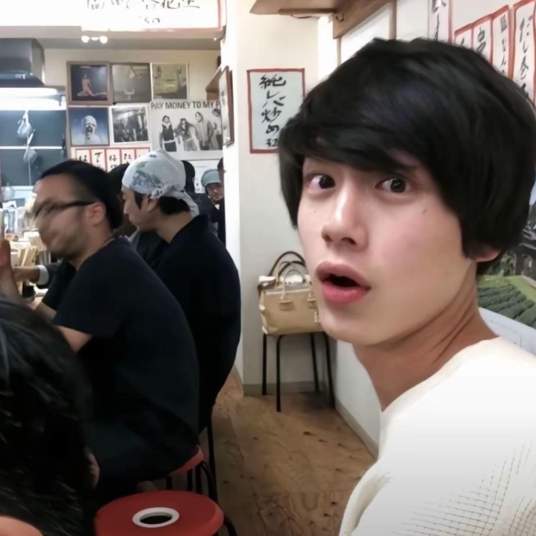 ￴ ￴￴ ￴ ￴￴ ￴