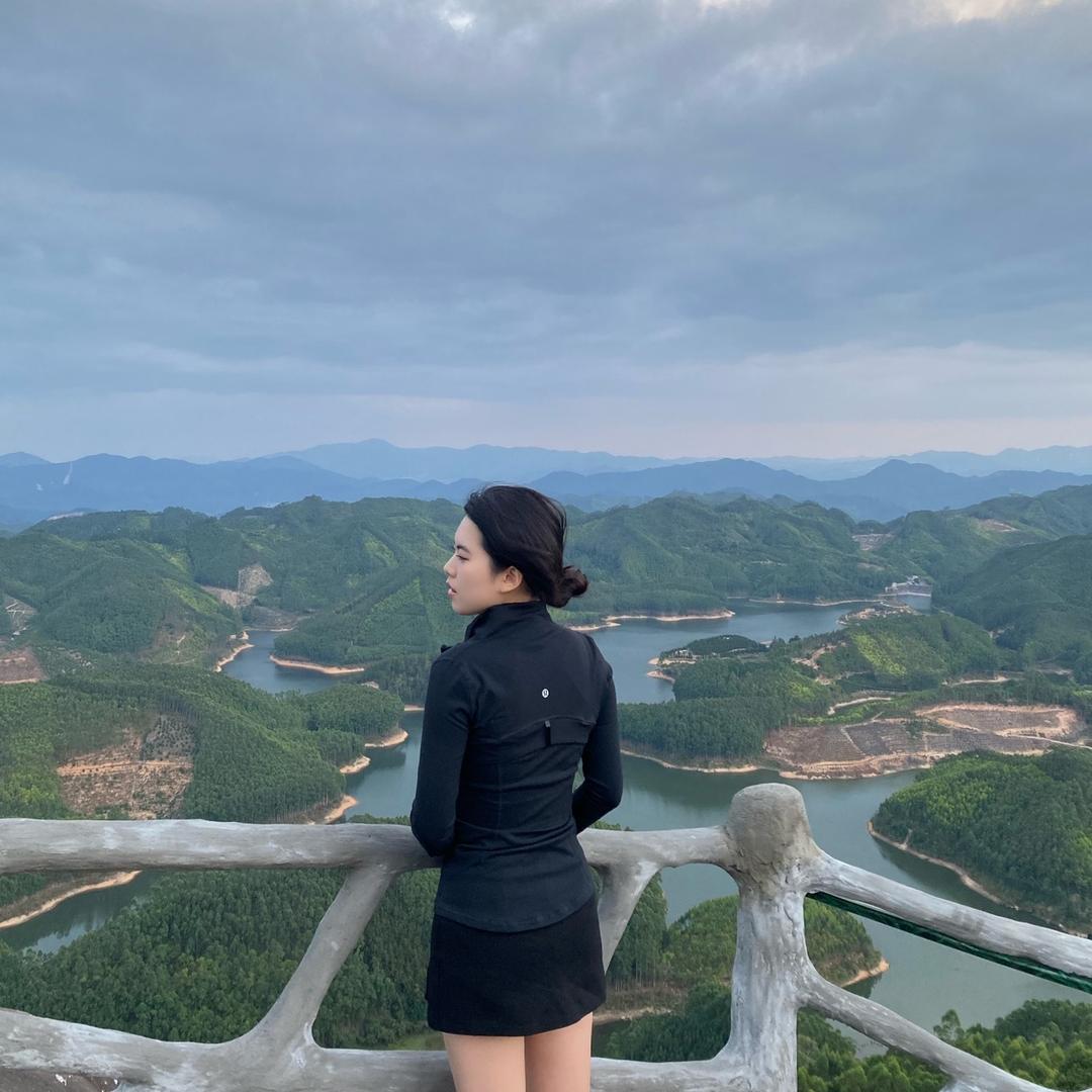 杨梅红