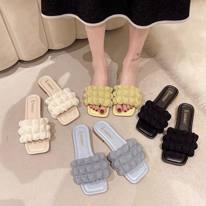 卖鞋子的小曼美鞋坊