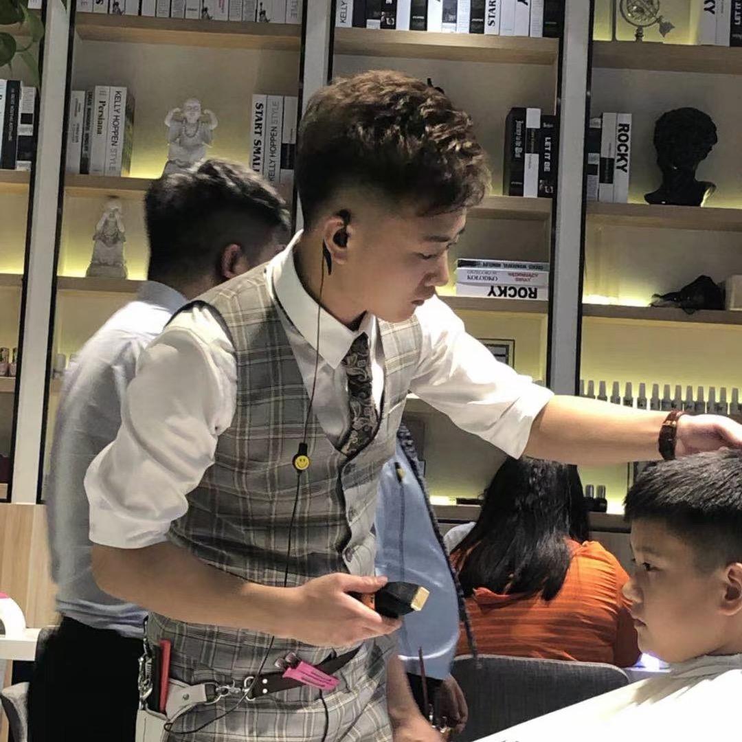 渑池县喜欢理美发店