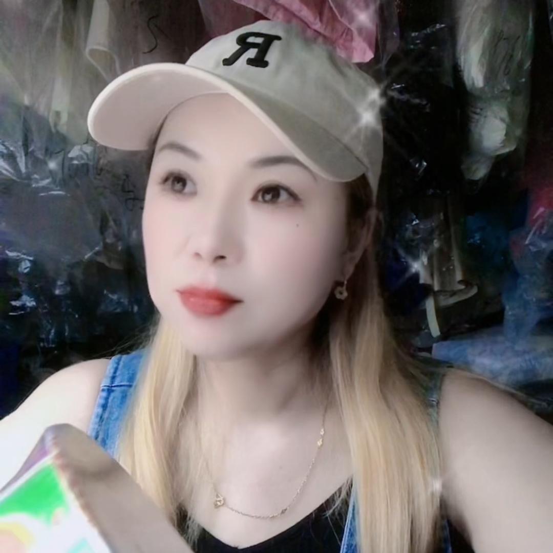 蒋小小聊天首播(晚上八点半开播)