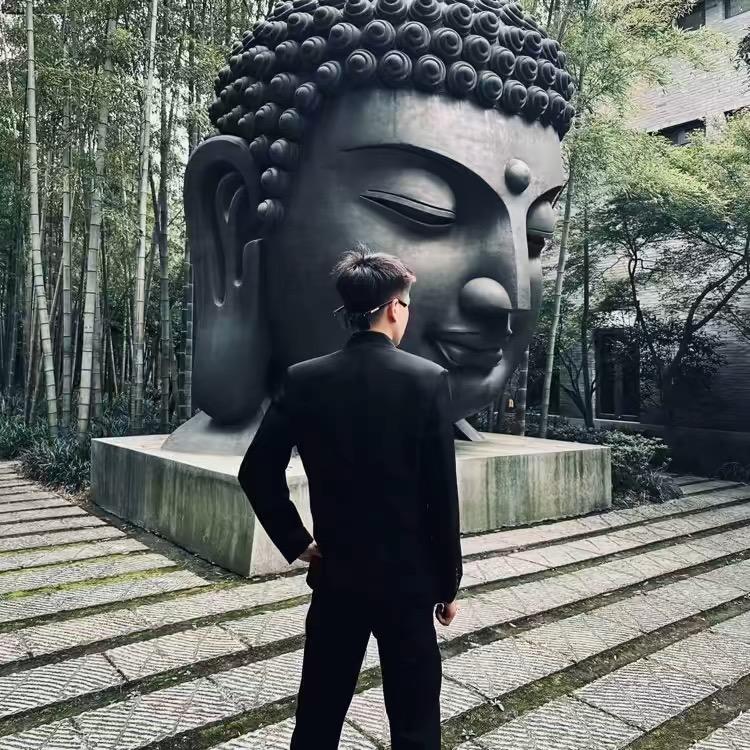 小小舅.