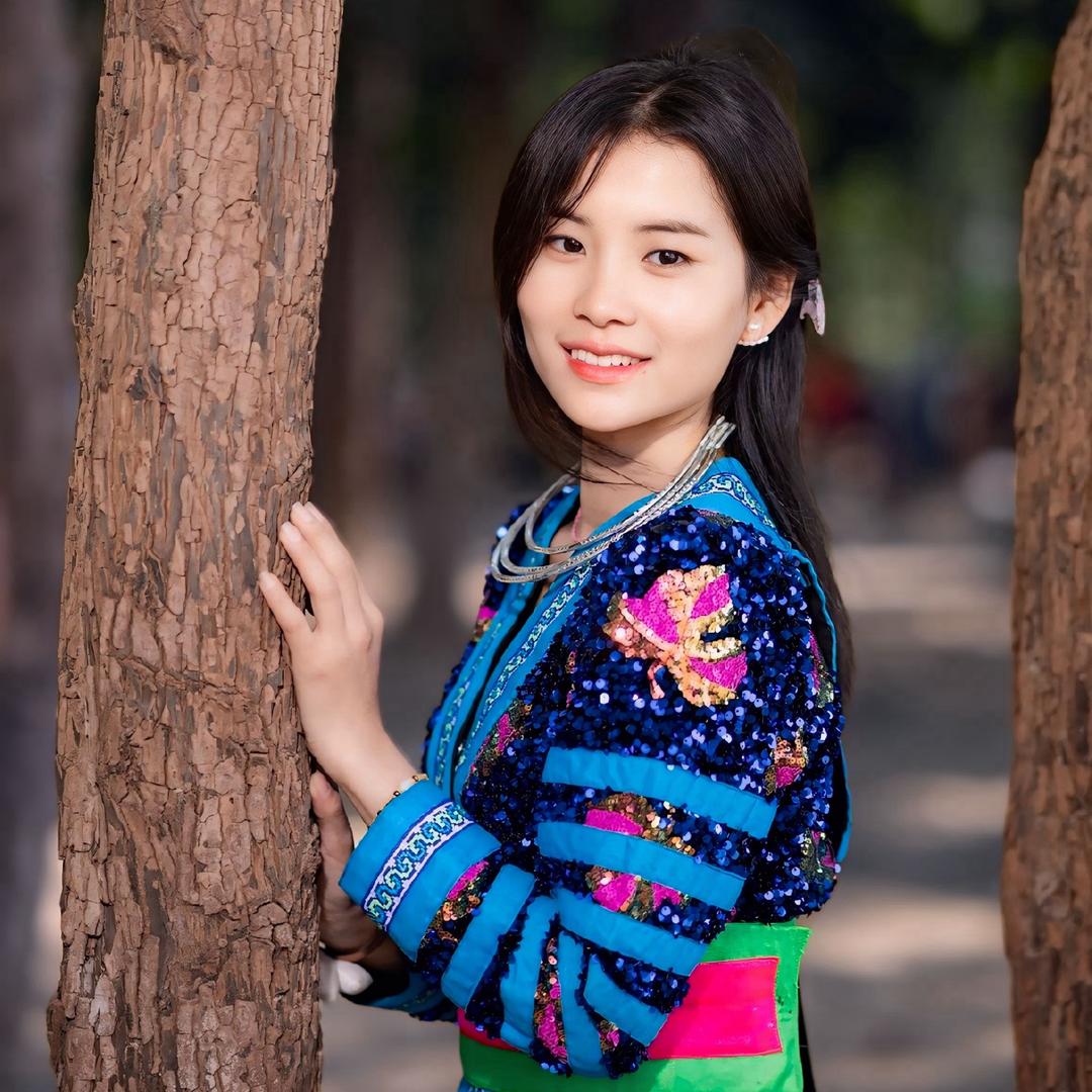 老挝王依婷🧚🏻‍♀️