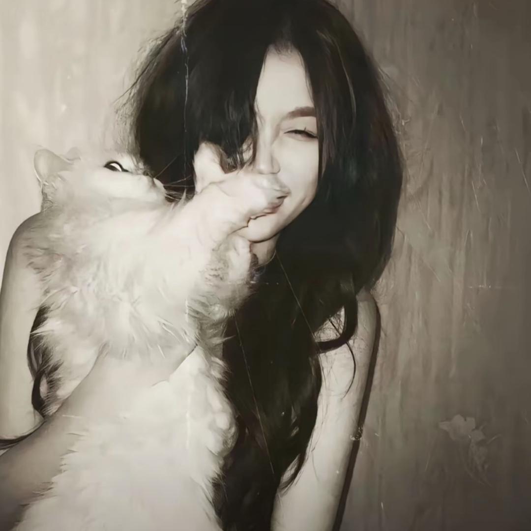 爱吃鸡翅