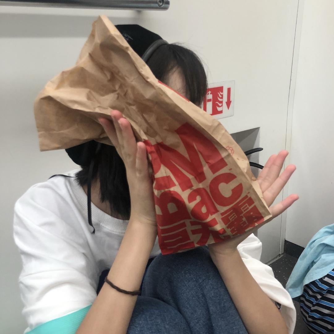 吃吃元宵.
