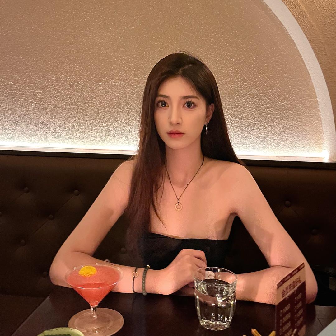 小瑶.