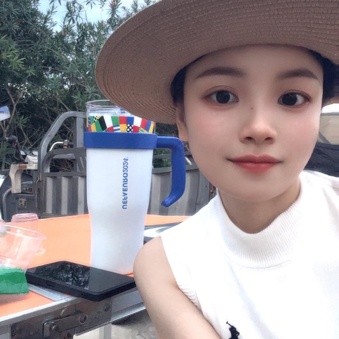@韦小小