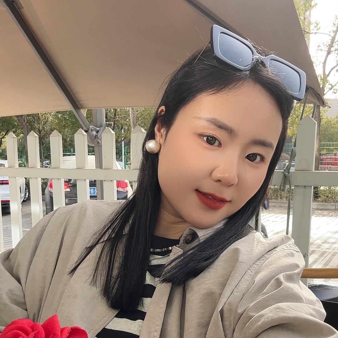 微胖高个子大淼