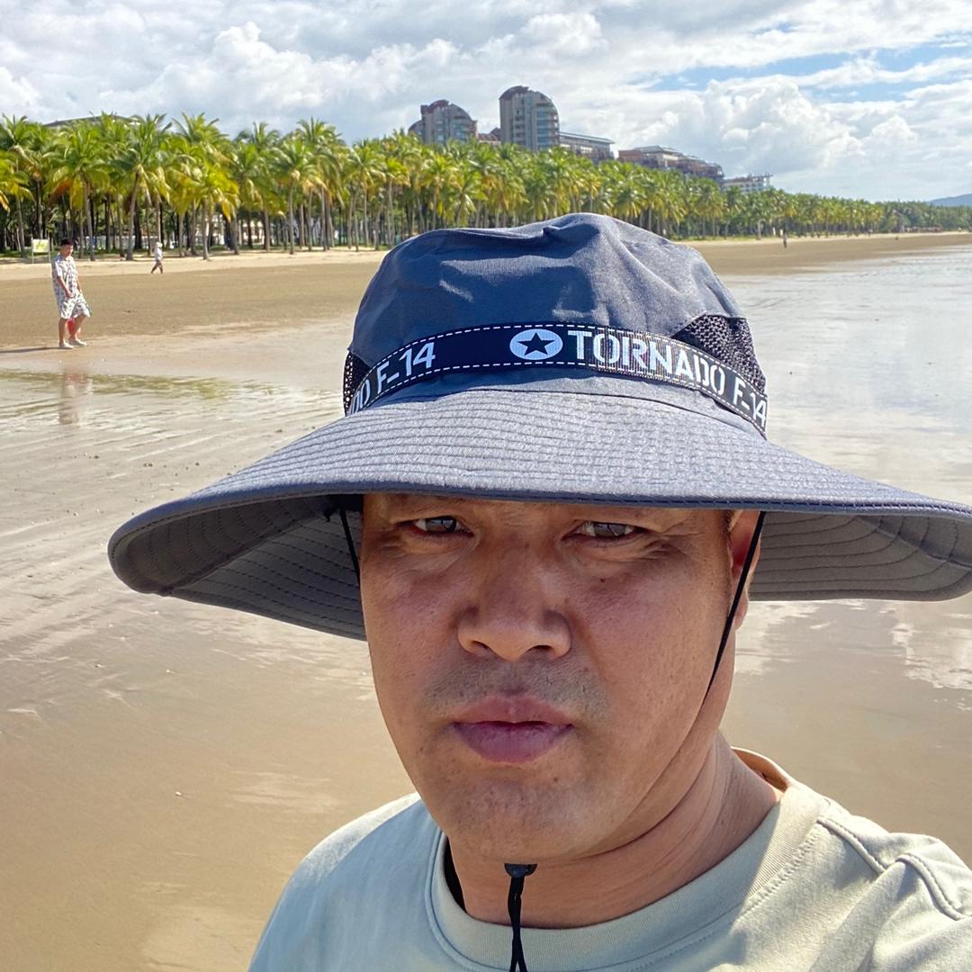 爱旅游的人