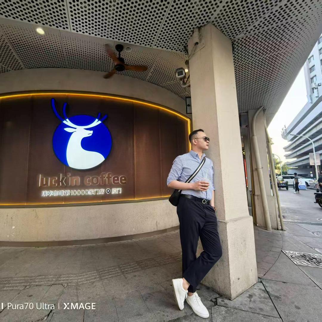 拒绝泯然众人的迷茫王先生