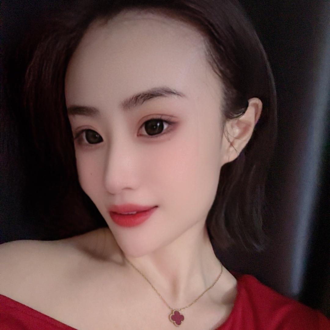 艾冉冉(天秤座)