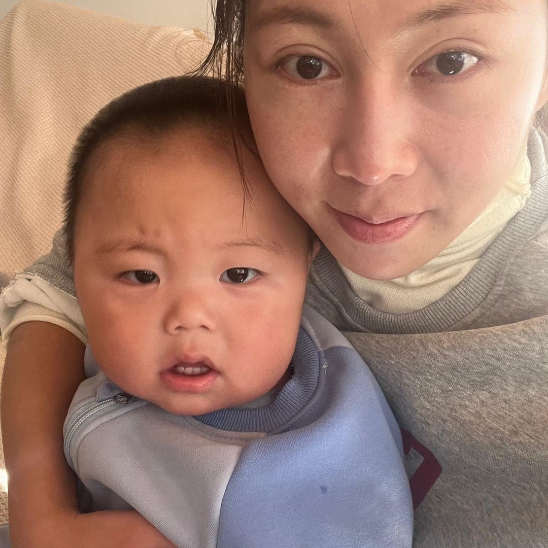 小开心的超人妈妈