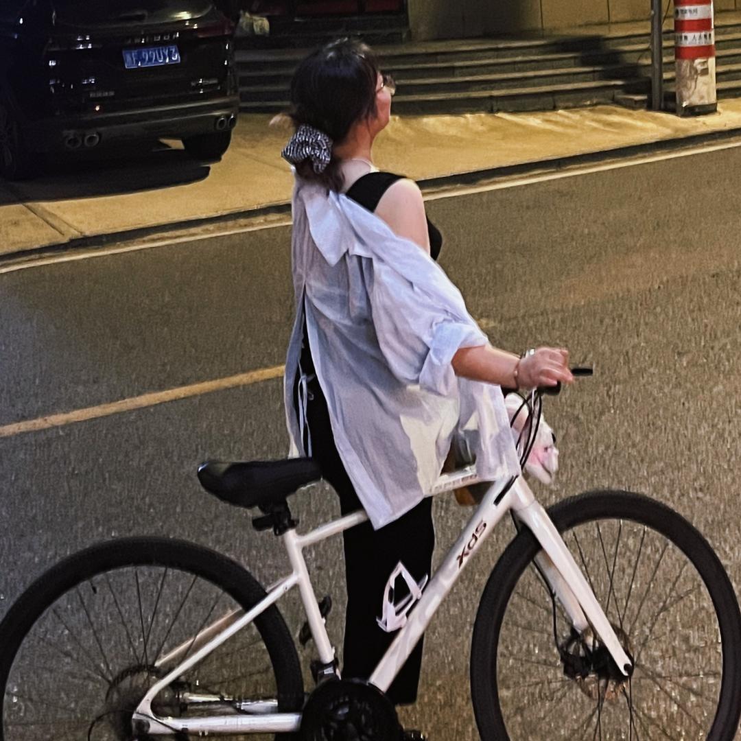 潦草的殷小姐♥