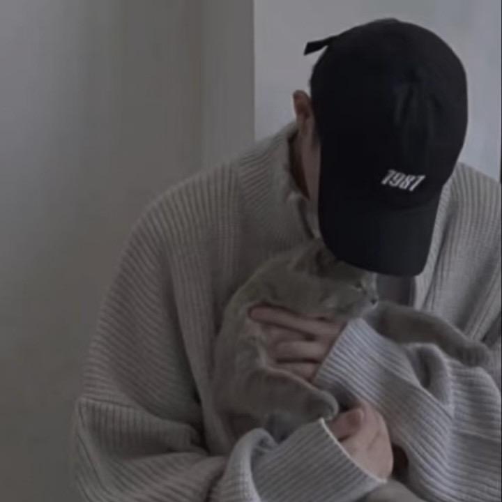 恲然