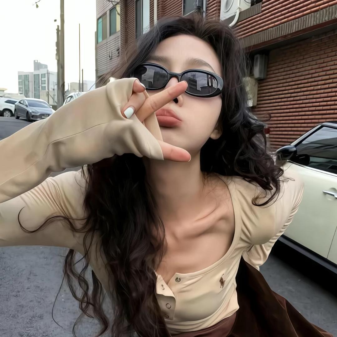 半口芝士🧀小月亮