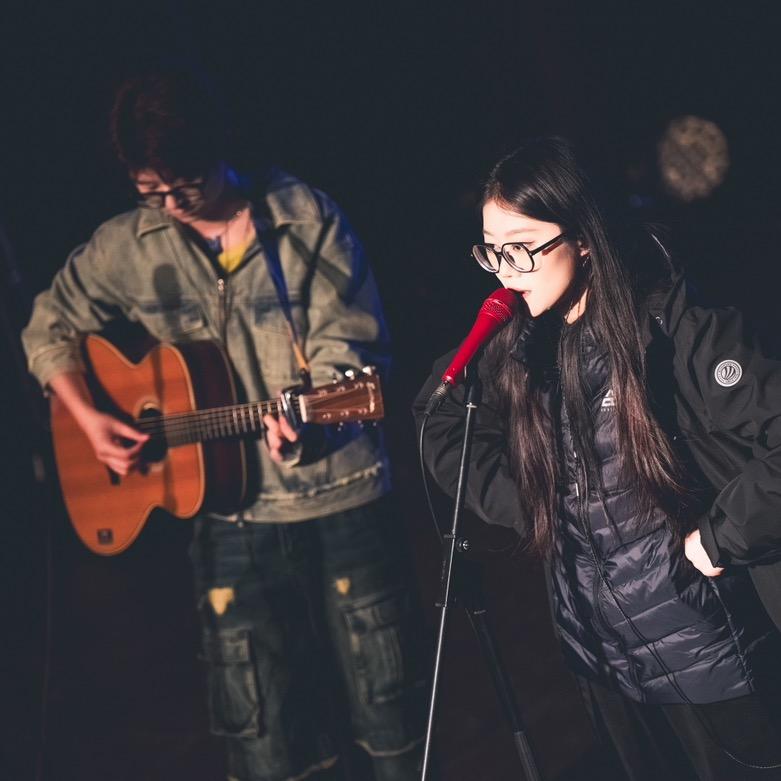 粥粥和小伙(21号新歌9点)@抖音