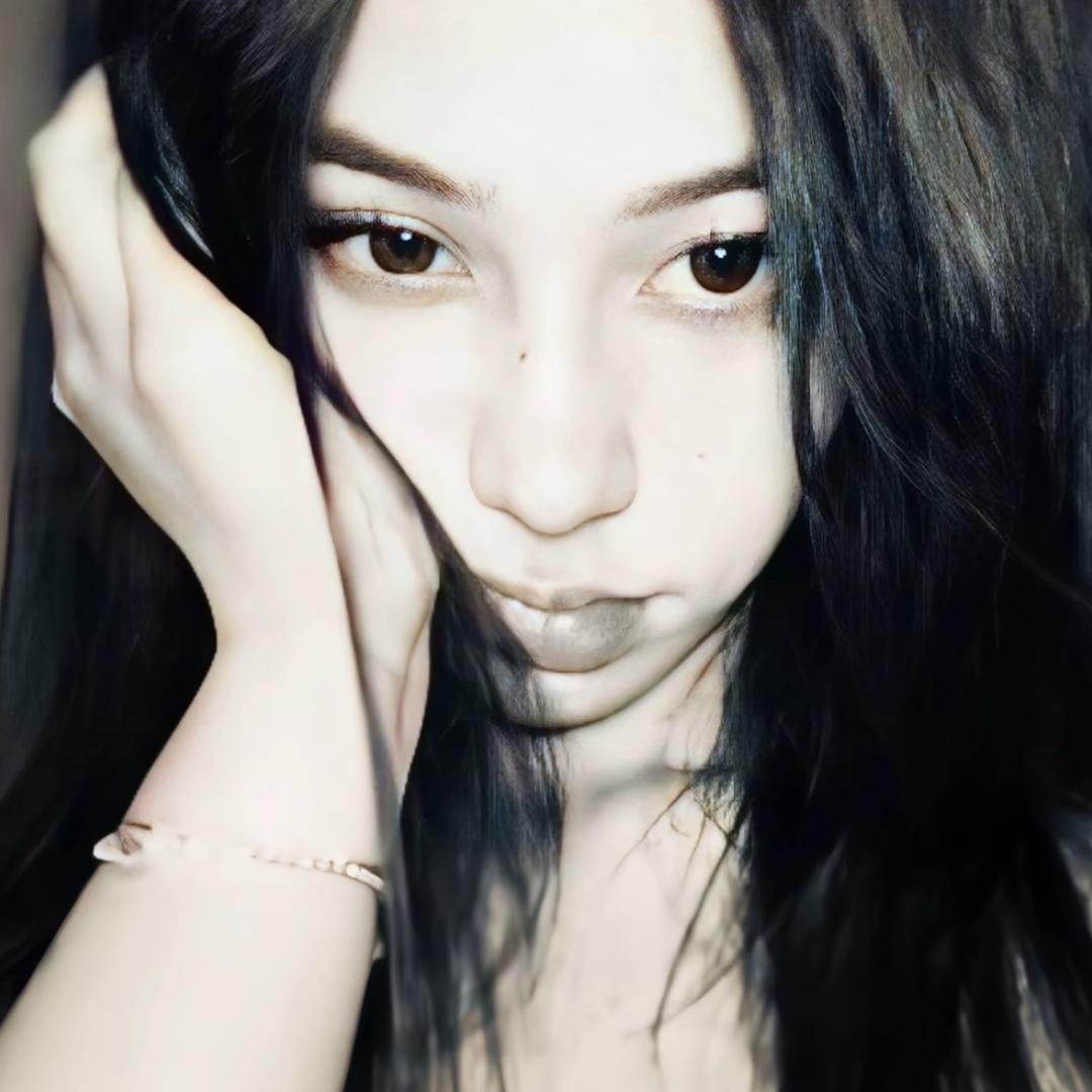 俞^
