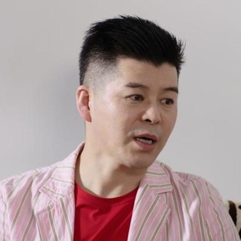 李大国装可怜