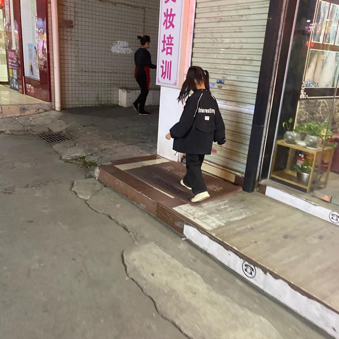 铁锤子（互关必回）