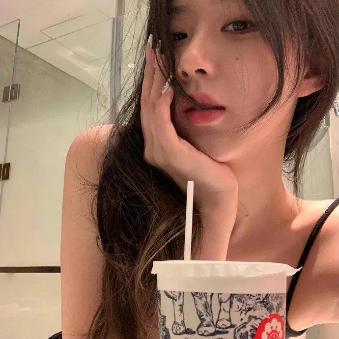 美女的心乱₇₈糟ღ