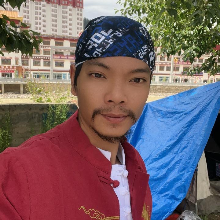 狼🐺仔 徒步西藏小号