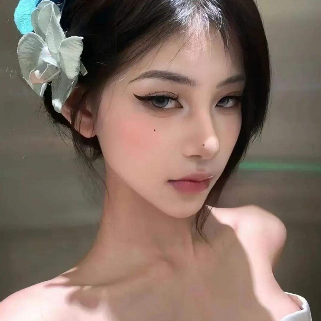 丽丽 化妆师呀~