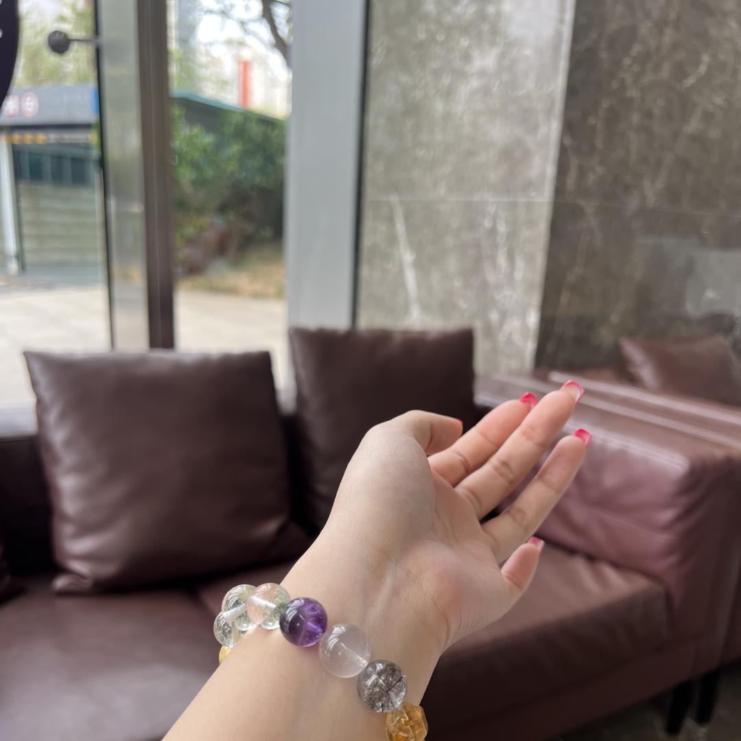 拉尔多多水晶