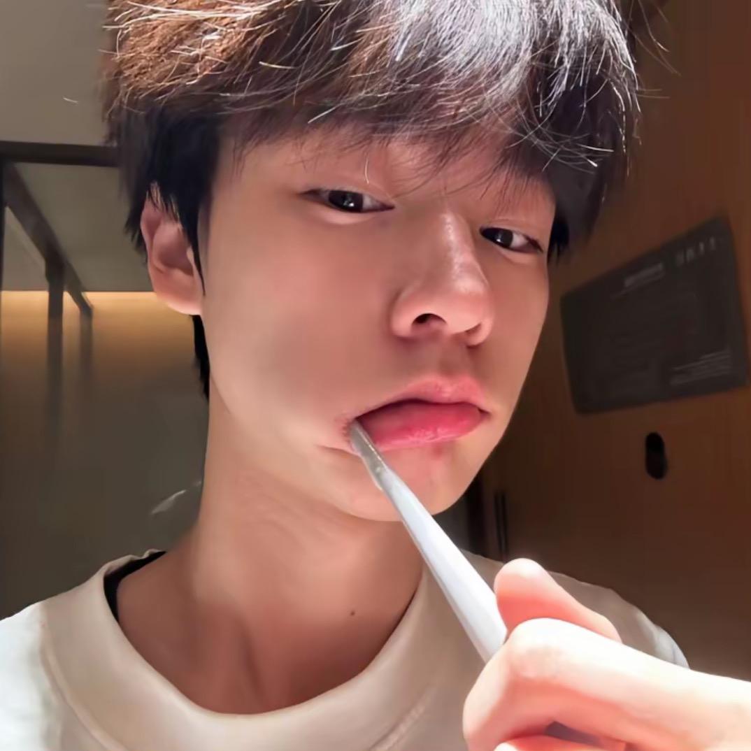 孤独的根号三