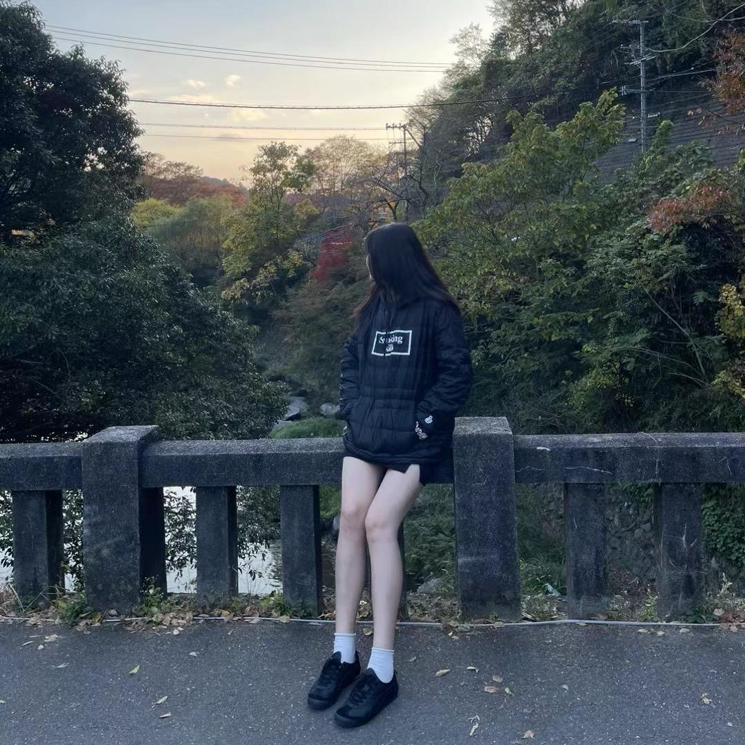 爱吃饭的锻炼女