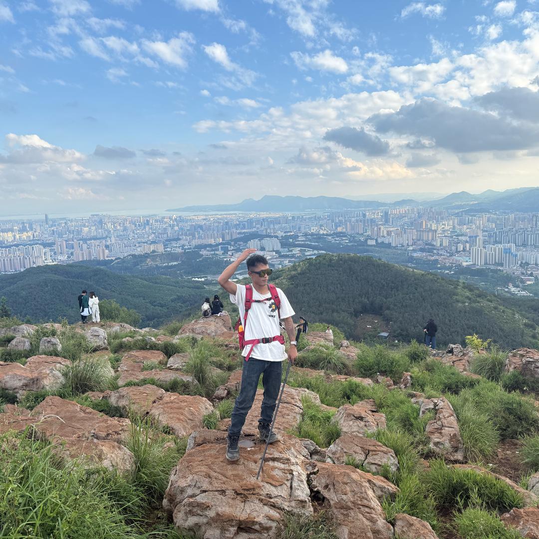 汽水味的小盆友（爬山爱好者）