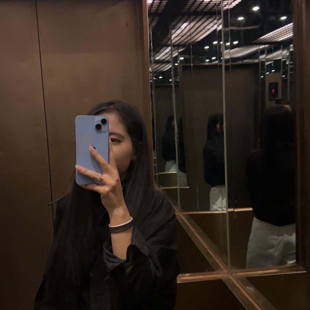 格曲鞋帽服装店