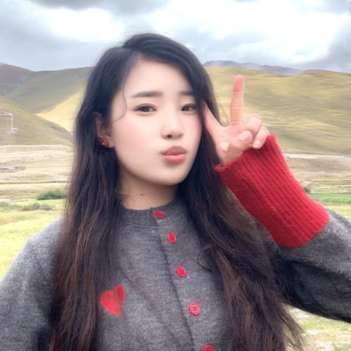 卓 央
