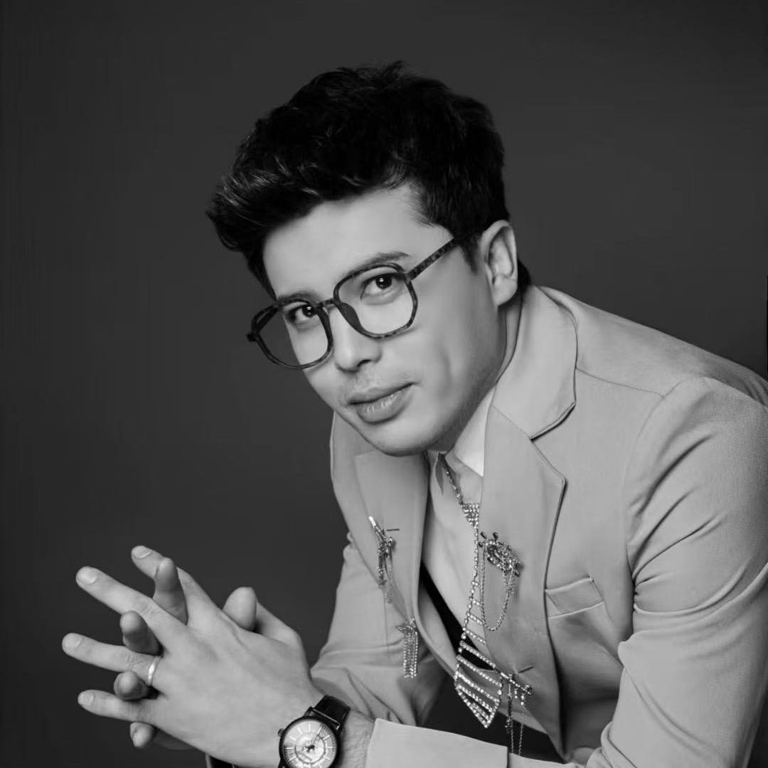 酒窝男小迪🤓