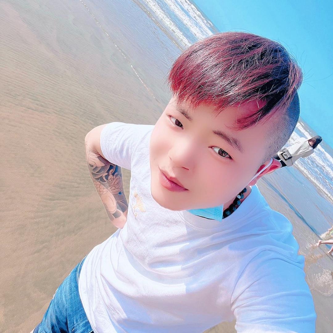 💞Li李💞多餘💞