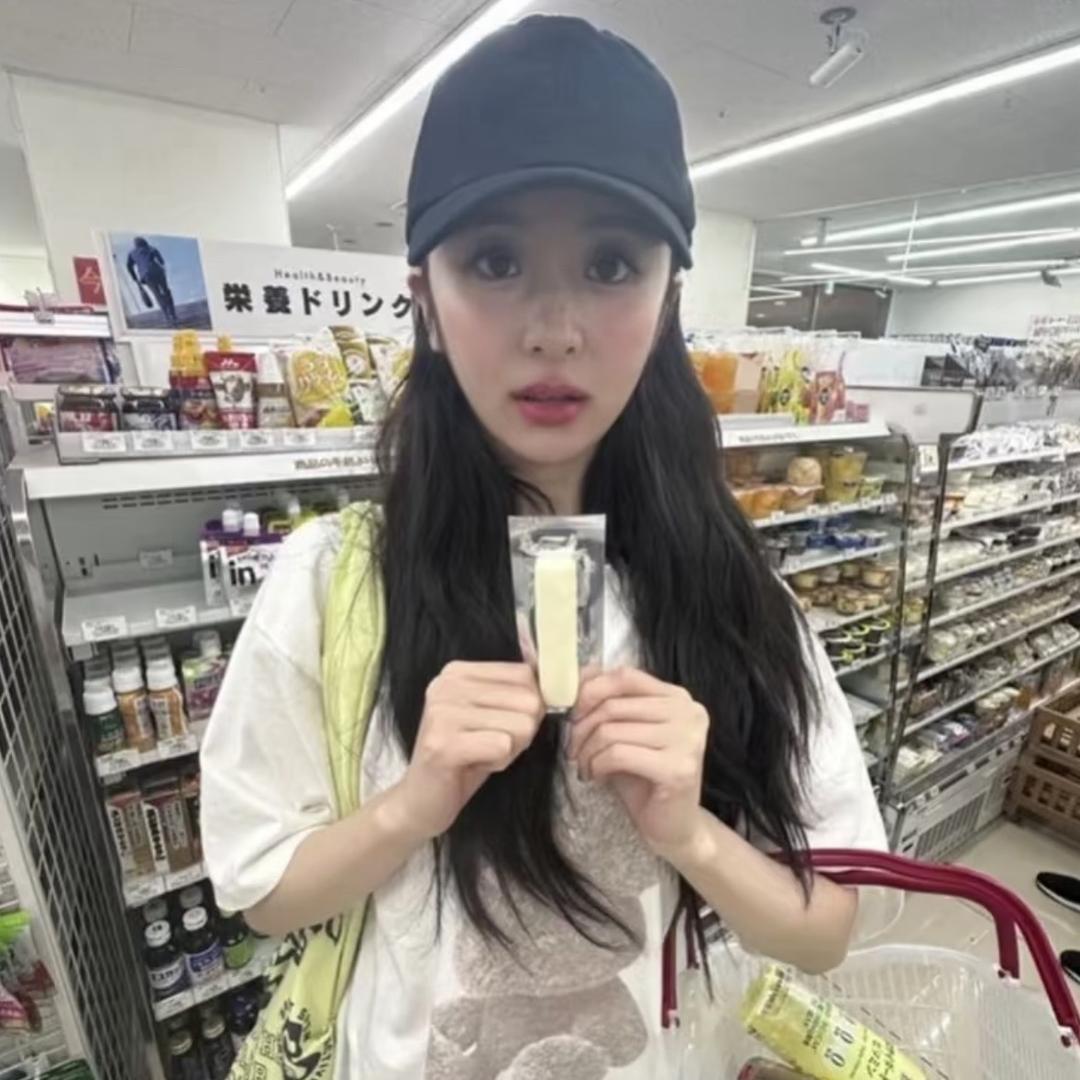 ruvvvv暴富美女版