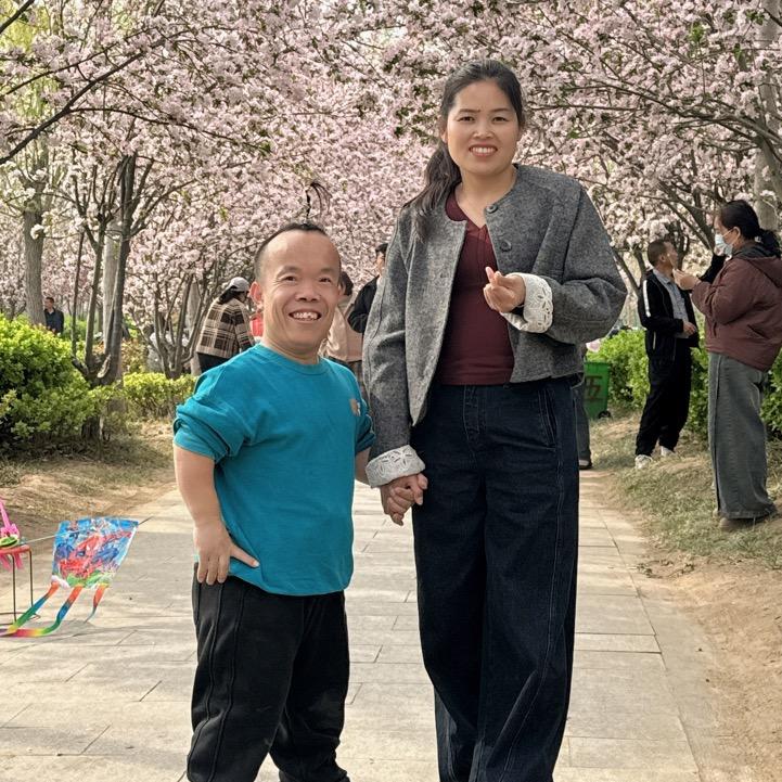 高矮夫妻一家(小强❤️小青)