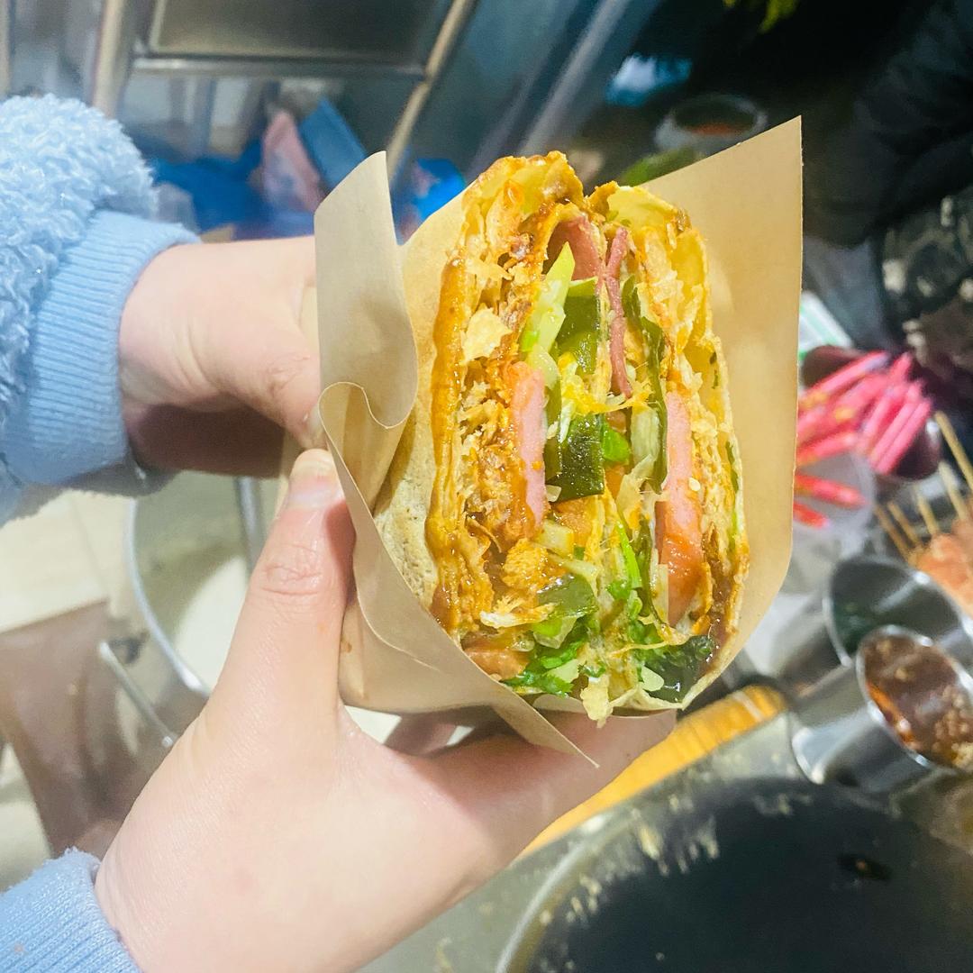 龙哥杂粮煎饼烤冷面