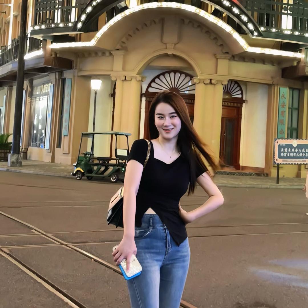 干跨境的西西Cissy