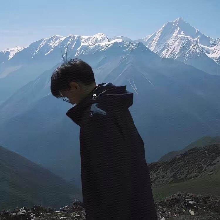 柒月