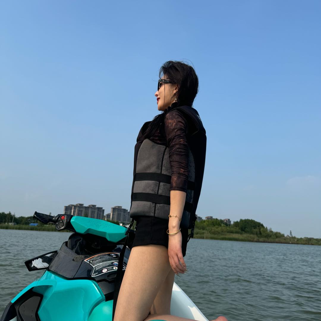 魏小姐